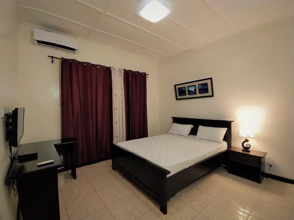 Maryland Guesthouse Monrovia Exterior photo